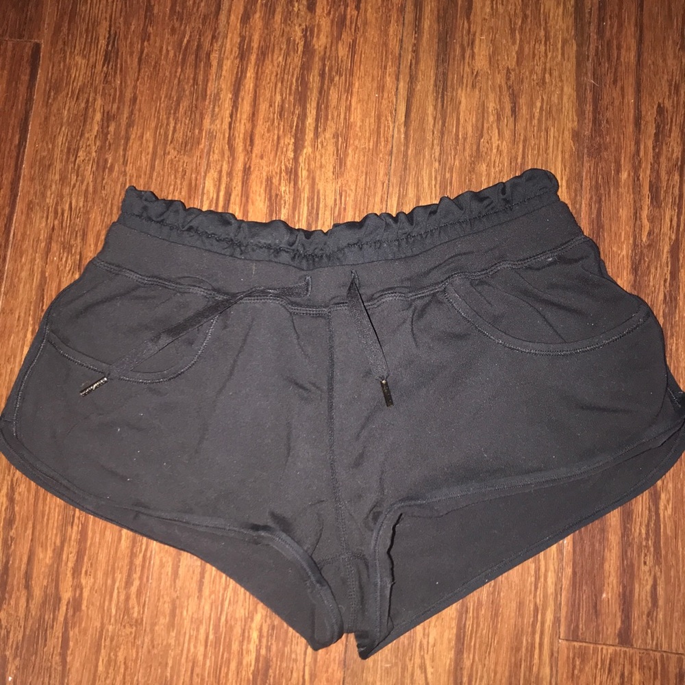 Lululemon Drawstring shorts